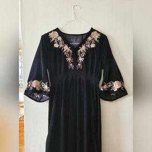 Stunning velvet embroidered bohemian dress!